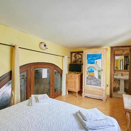 Centro Storico Rooms غالّيبولي المظهر الخارجي الصورة