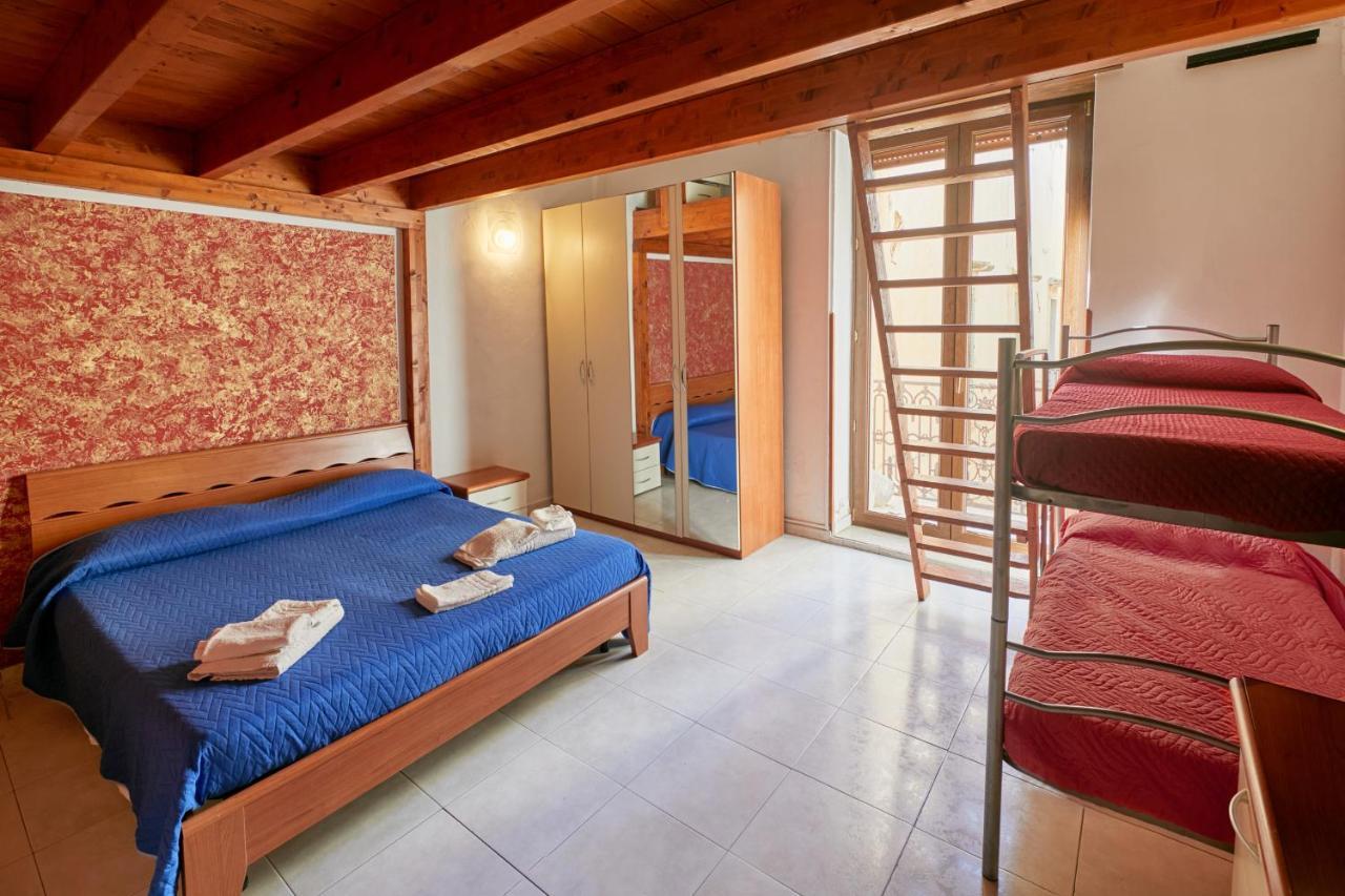 Centro Storico Rooms غالّيبولي المظهر الخارجي الصورة
