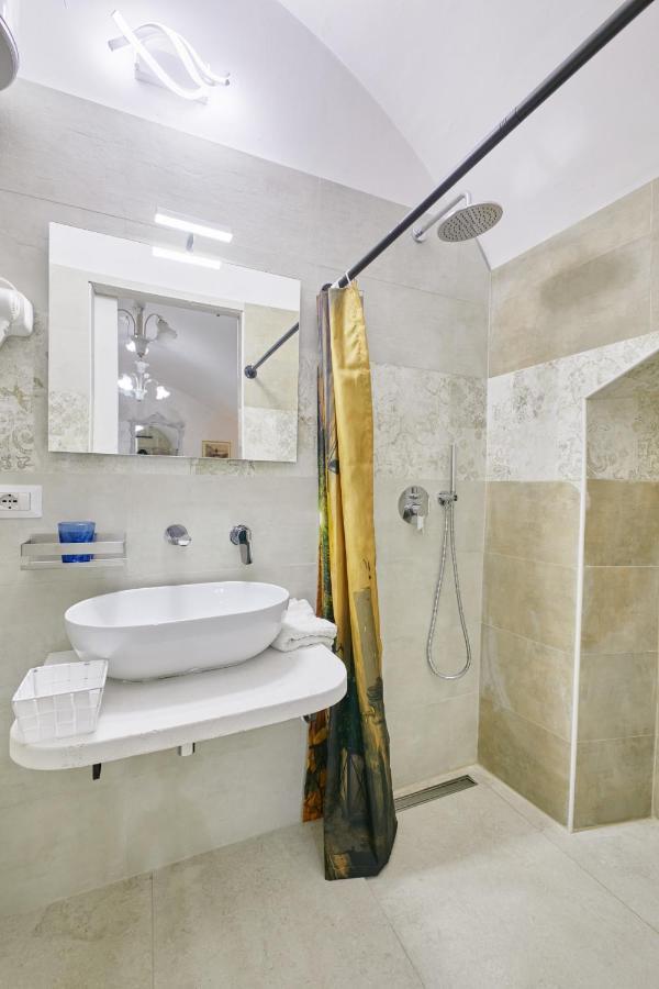 Centro Storico Rooms غالّيبولي المظهر الخارجي الصورة