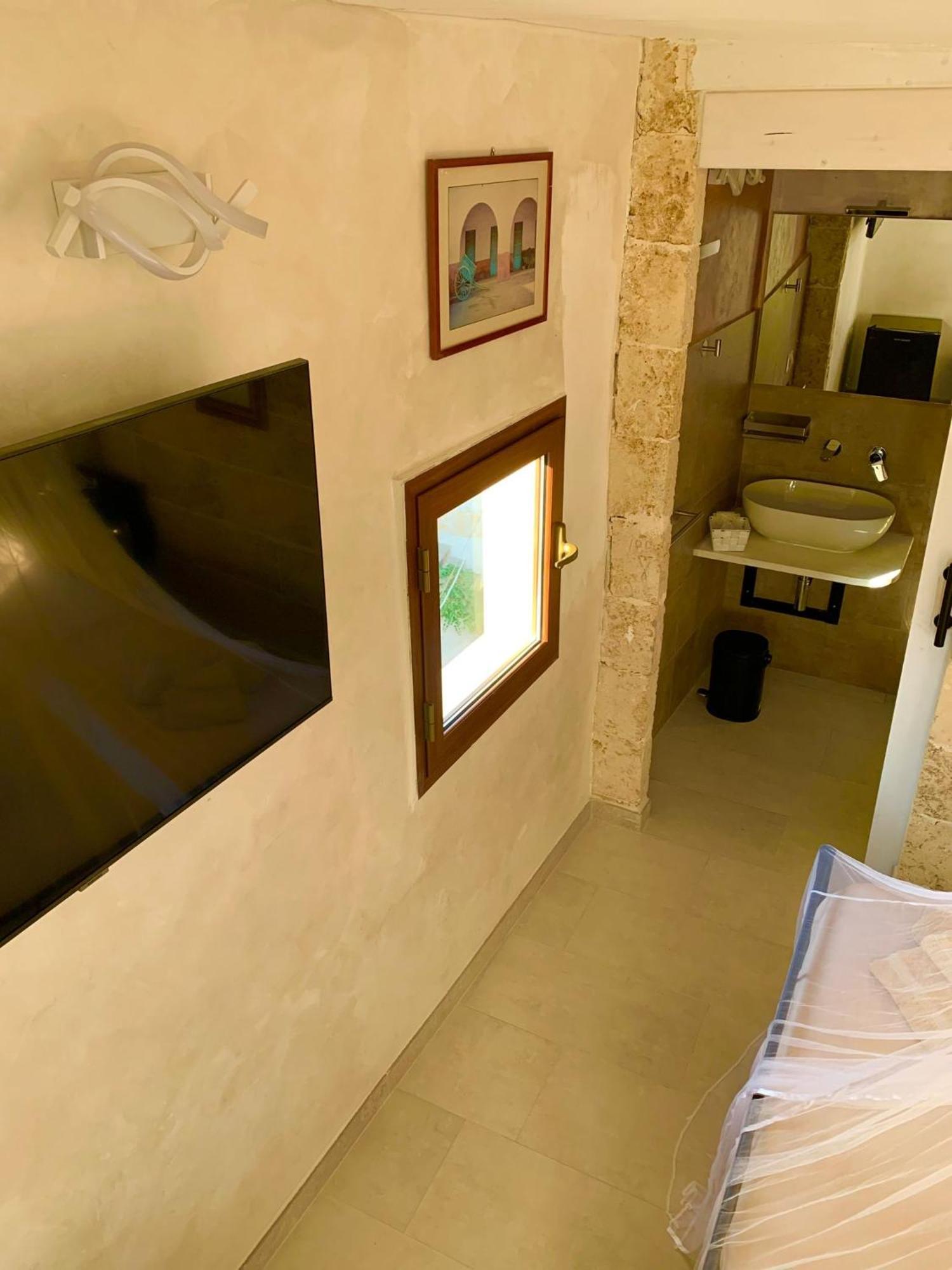 Centro Storico Rooms غالّيبولي المظهر الخارجي الصورة