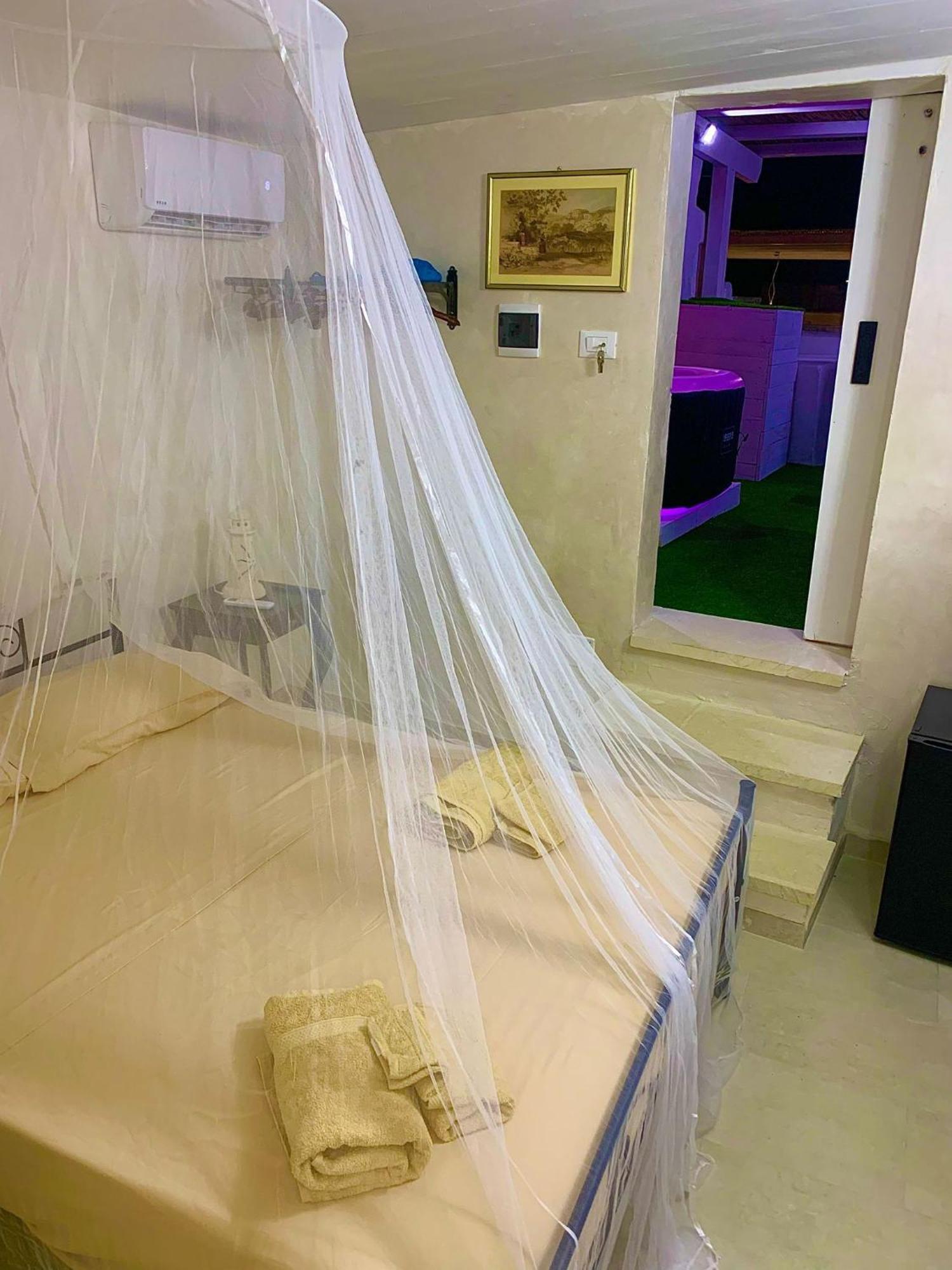 Centro Storico Rooms غالّيبولي المظهر الخارجي الصورة