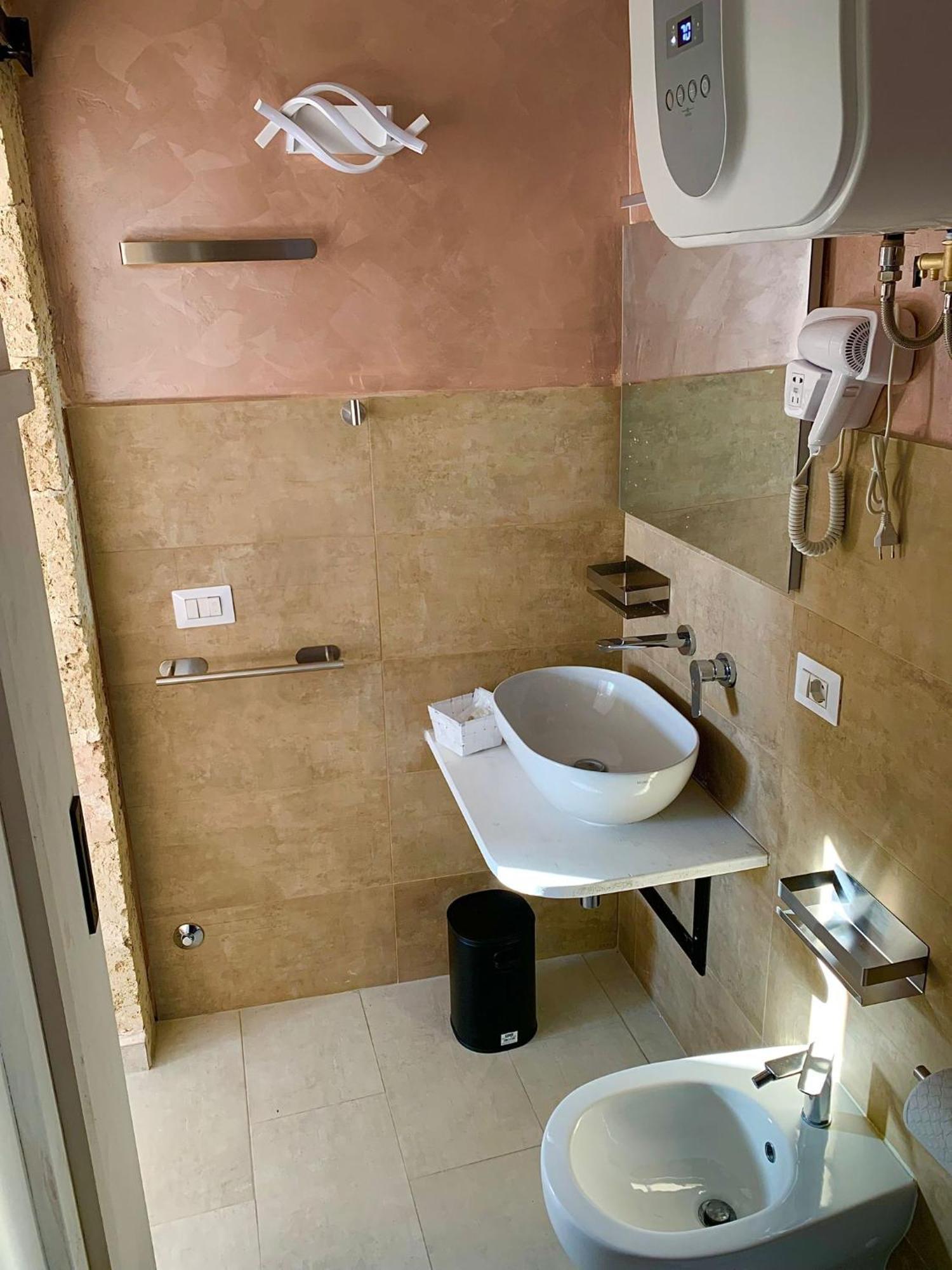 Centro Storico Rooms غالّيبولي المظهر الخارجي الصورة